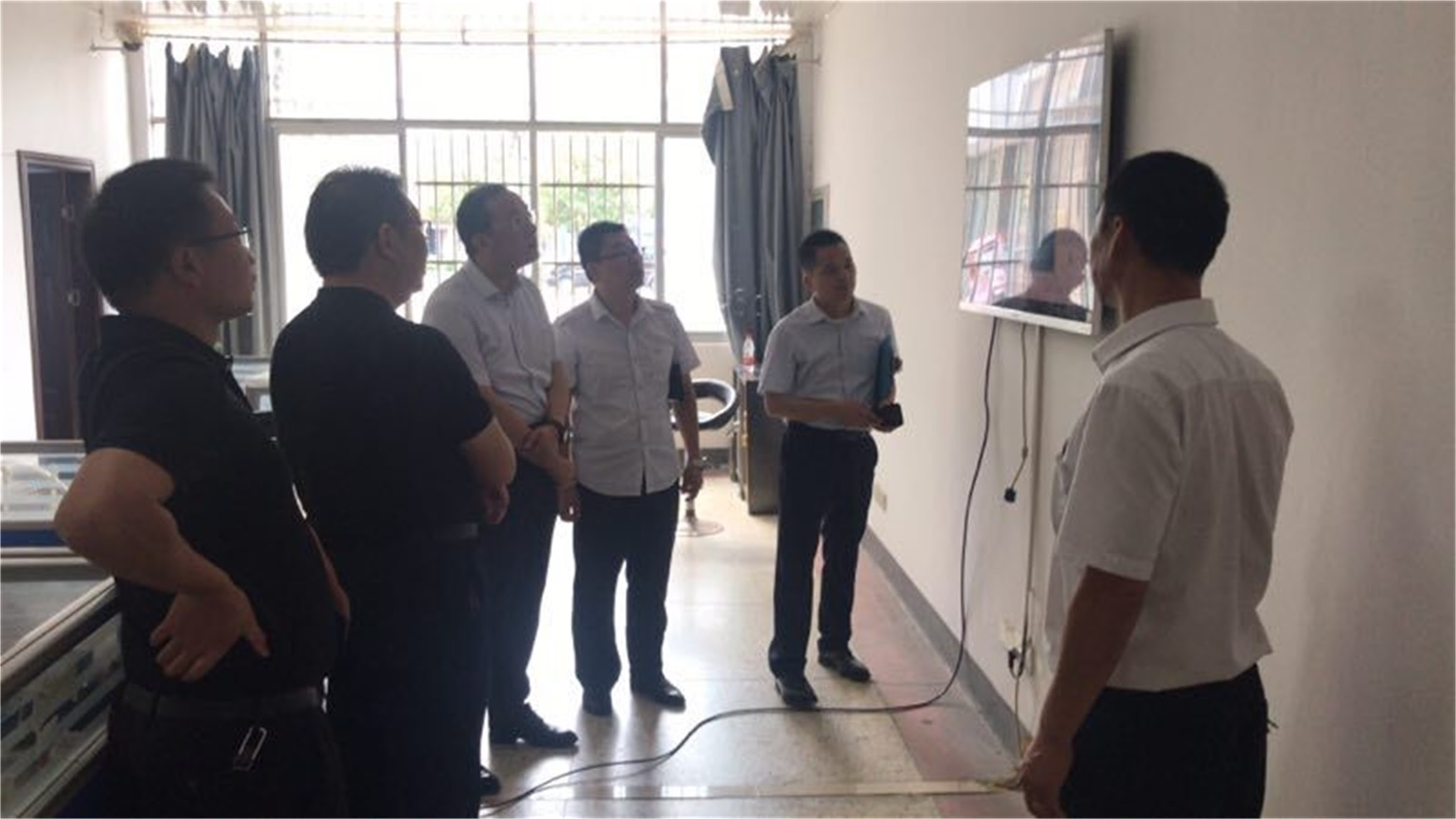 灌南县委常委廖朝兵一行检查连汽灌南公司中秋国庆节前安全生产工作